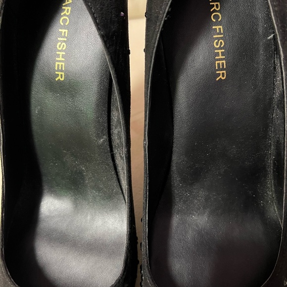 Marc Fisher size 10 heel - Picture 2 of 9